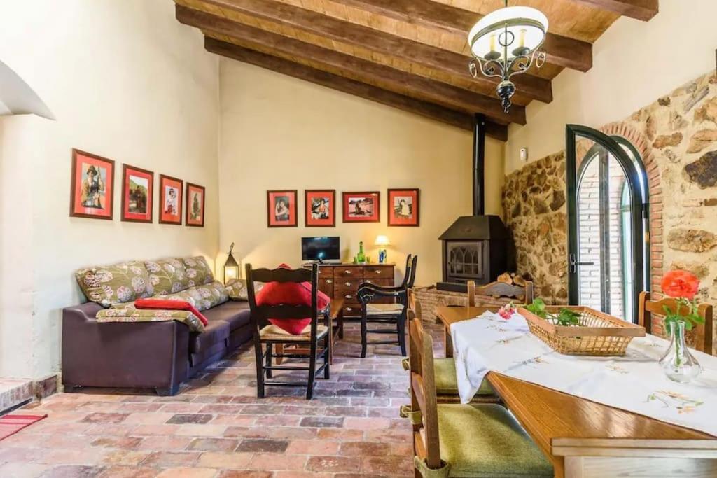 Casa Cortijo En Dehesa Sierra Leon La Puebla de los Infantes Exterior foto