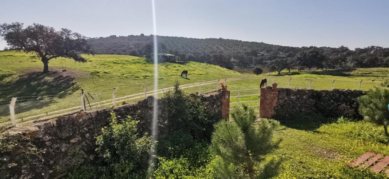 Casa Cortijo En Dehesa Sierra Leon La Puebla de los Infantes Exterior foto